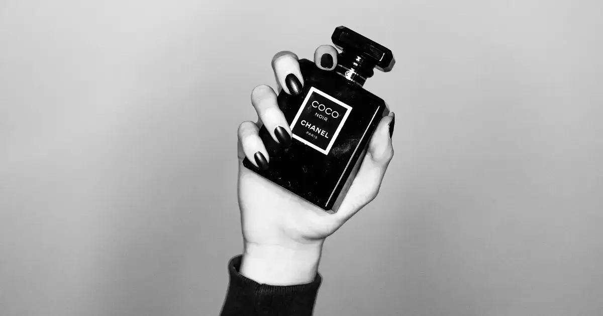 black perfume bottle from chanel
